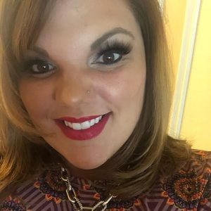 Meet your Posher, Andrea